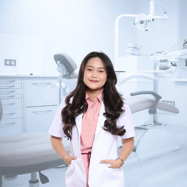 Photo of Drg. Ida Ayu Mas Harinam, General Dentist specializing in Basic and Restorative Treatments at Uluwatu Dental Care.