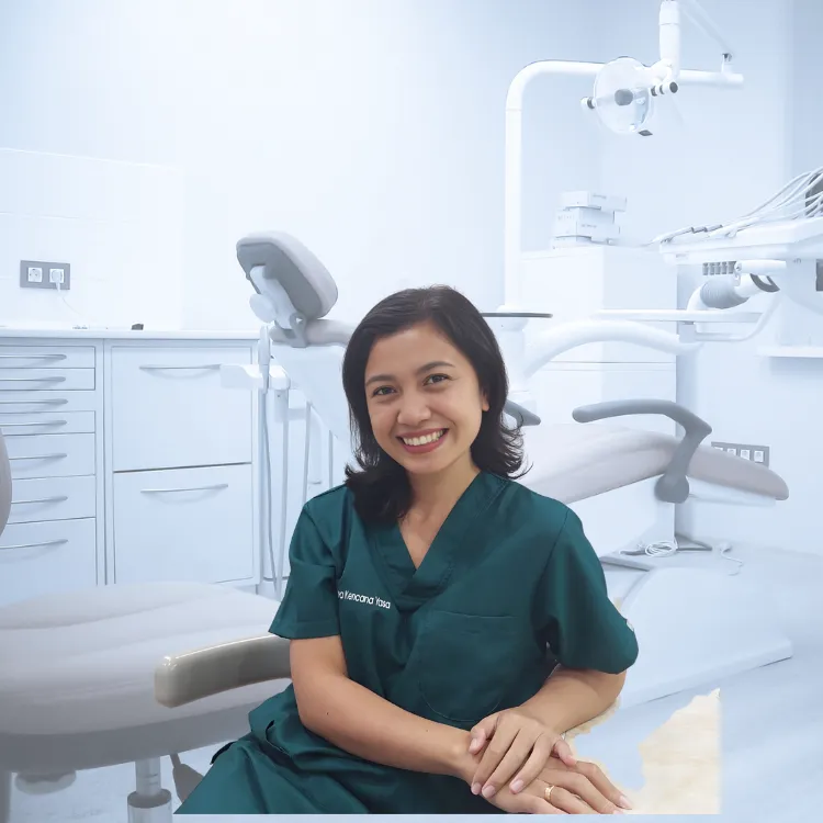 Photo of Drg. Ayu Puspita, General Dentist specializing in Restorative Treatments at Uluwatu Dental Care Bali.